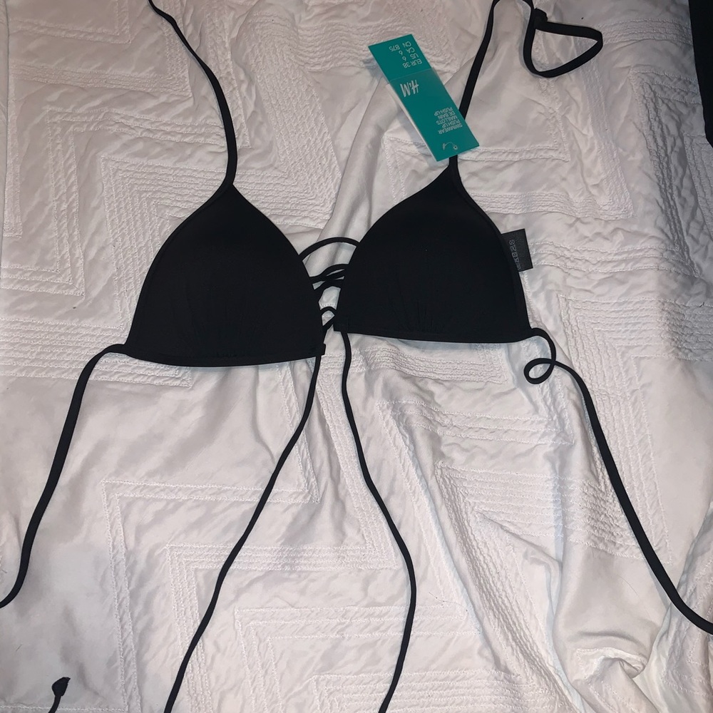 H & M bikini top